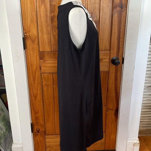 Lands End Black Cotton Knit Sleeveless V Neck Dress Large 14-16 White Appliqué - Picture 2 of 10